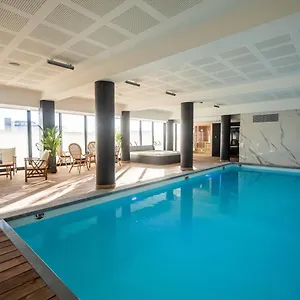 Le Barracuda & Spa, Centre Port, Pieds Dans L'eau, Vue Aparthotel