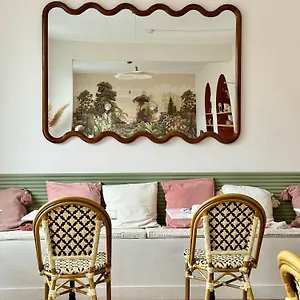 Saint Louis Hotel